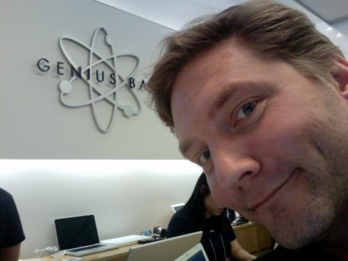 Genius Bar Txts me 165 times